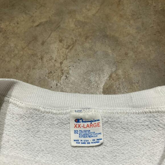 Vintage 80s Loyola University of Chicago Champion Sweatshirt - Picture 4 of 4